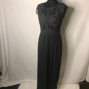 BCBGENERATION LACED BLACK MAXI HI SLIT DRESS